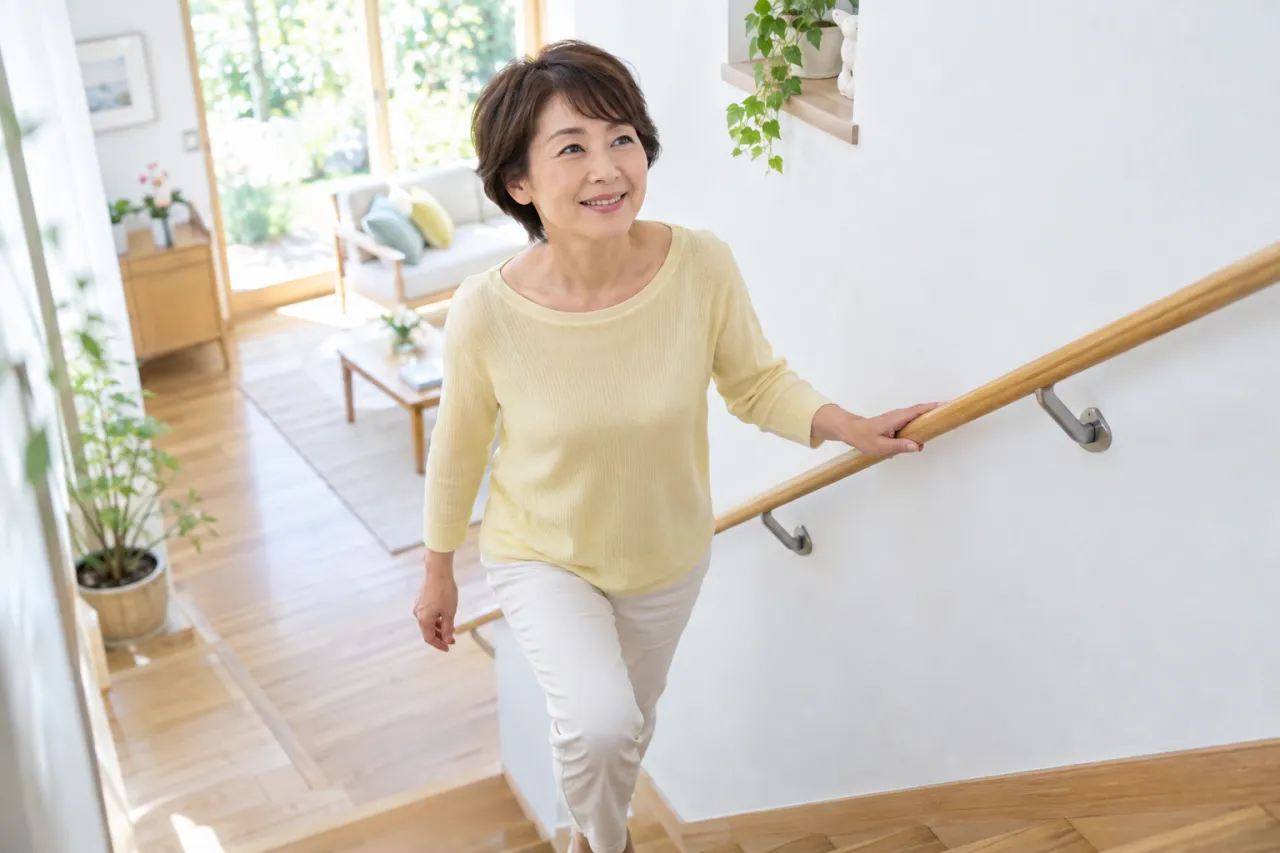 年齢とともに筋力が落ちる理由｜筋線維と速筋の変化を解説
